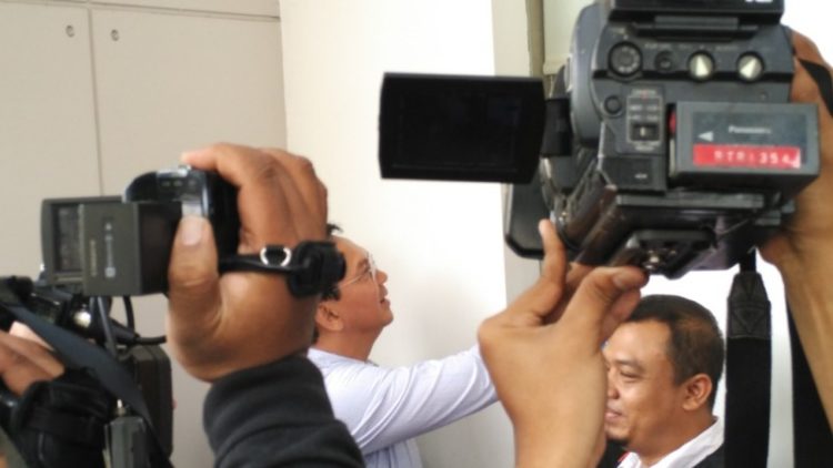 Basuki Tjahaja Purnama alias Ahok (kemeja putih). Foto: Medcom.id/Annisa Ayu.