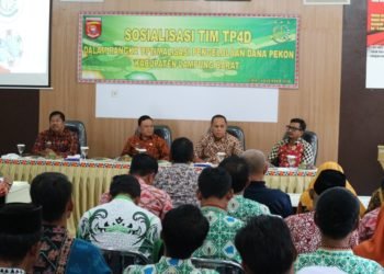 SOSIALISASI TUPOKSI. Tim Pengawal, Pengamanan Pemerintah, dan Pembangunan Daerah (TP4D) Lampung Barat menyosialisasikan tugas pokok dan fungsi (tupoksi) TP4D dalam pengelolaan dana pekon. n DOK TP4D LAMPUNG BARAT