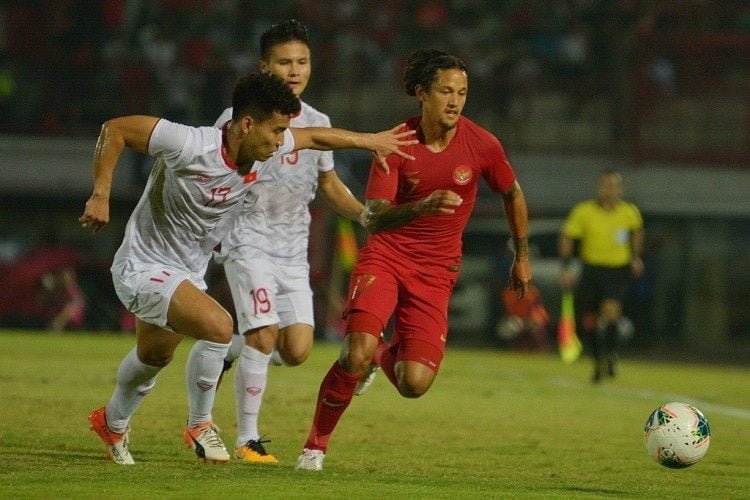 Timnas Indonesia ketika menghadapi Vietnam dalam Kualifikasi Piala Dunia 2022 zona Asia. (Foto: Antara/Nyoman Budhiana)