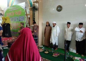Peringatan Hari Maulid Nabi Muhamad SAW di desa Kampungbaru, kecanatan Penengahan, Lamsel gelar pengajian akbar, Minggu (3/11/2019). AAN KRIDOLAKSONO
