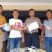 Jajaran Polsek Terbanggibesar menunjukkan bukti-bukti pemerasan dengan dalih pengamanan