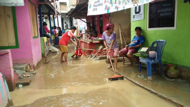 Waspadai banjir di musim hujan. (LAMPUNG POST/DOK)