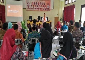 Dinas Koperindagpas Lambar menggelar pelatihan kewirausahaan bagi pelaku UKM aula Dinas Kesehatan setempat, Selasa, 19 November 2019. Lampost/Eliyah