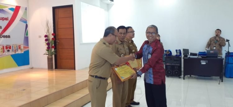 PACU KINERJA. Kantor Pelayanan Perbendaharaan Negara Kotabumi (KPPN) Kotabumi pacu kinerja mitra kerja, Selasa (10/12). LAMPUNG POST/FAJAR NOFITRA