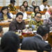 Menteri Badan Usaha Milik Negara (BUMN) Erick Thohir (depan kiri). (ANTARA/GALIH PRADIPTA)