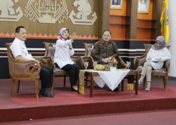 Milenial Ditantang Pintar Investasi