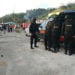 GELEDAH. Densus 88 Mabes Polri saat melakukan penggeledahan rumah terduga teroris di Perumahan Doyo, Setani, Kabupaten Jayapura, Papua. (MEDCOM.ID/ROY RATUMAKIN)