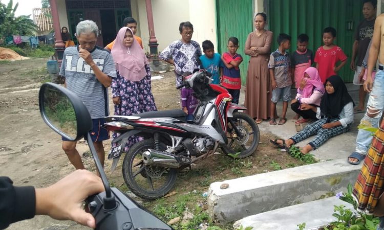 Siswi SMP Tabrak Motor Saat Kejar Penjambret