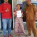 MENGUNDURKAN DIRI. Keluarga penerima manfaat PKH di Desa Tamansari, Kecamatan Ketapang, Lamsel, memilih mengundurkan diri dari kepesertaan bantuan PKH karena sudah mampu, Rabu (29/1). LAMPUNG POST/AAN KRIDOLAKSONO