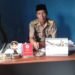 KEPALA DESA. Kepala Desa Kembangtanjung, Kecamatan Abung Selatan, Hatta Majid, di ruang kerjanya, Kamis (23/1). n LAMPUNG POST/YUDHI HARDIYANTO