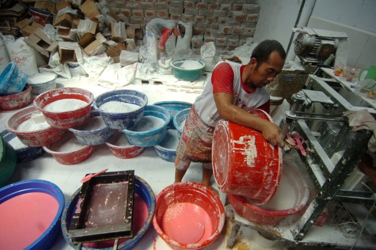 Pengusaha Kue Tutun Kebanjiran Pesanan