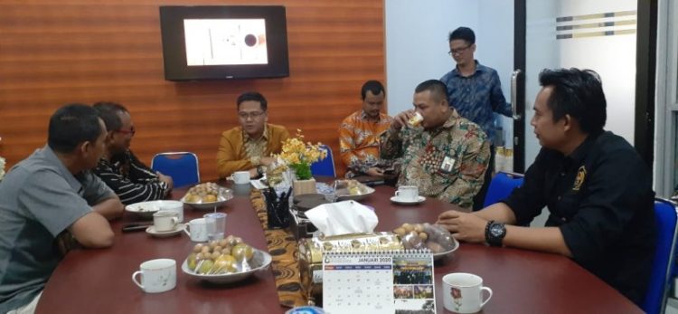 Sinergitas awak media oleh KPP Pratama Kotabumi, Selasa (28/1/2020). Lampung Post/Fajar Nofitra