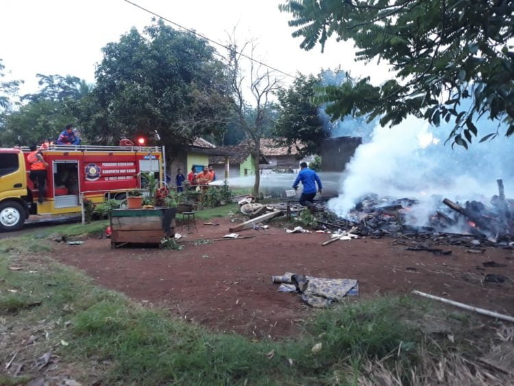 Kebakaran Rumah di Way Kanan Berasal dari Lampu Minyak