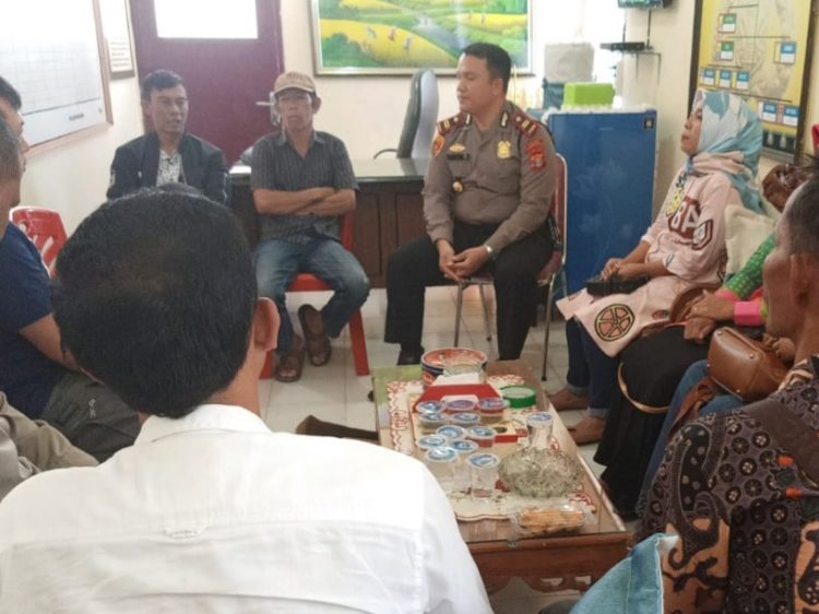 Polisi Tawarkan Rembuk Pekon Kasus Selingkuh dan KDRT