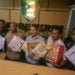 BARANG BUKTI. Kapolres Metro Tangerang Kota Kombes Sugeng Hariyanto (keempat kanan) bersama jajarannya menunjukkan barang bukti dugaan kerajaan fiktif King of the King di Mapolres Metro Tangerang Kota, Banten, Jumat (31/1). Kepolisian setempat menyebutkan  dalam menjalankan aksinya tersangka mengiming-imingi masyarakat yang mendaftar dengan keuntungan Rp3 miliar. (ANTARA/FAUZAN)
