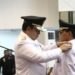 LANTIK BUPATI MESUJI. Gubernur Lampung Arinal Djunaidi secara resmi melantik Saply sebagai bupati Mesuji untuk sisa masa jabatan periode 2017—2022 di Balai Keratun lantai III Gedung Pusiban Kompleks Kantor Pemerintah Provinsi Lampung, Selasa (4/2).
LAMPUNG POST/ZAINUDDIN