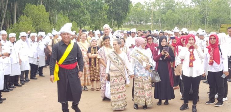 Bupati Tulangbawang Barat Umar Ahmad