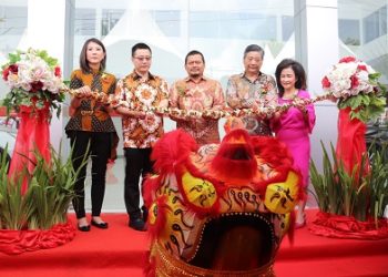 Wuling bersama Kumala Group menambah jaringan diler 3S di Sulawesi dengan peresmian Wuling Kumala Manado. DOKUMEN WULING