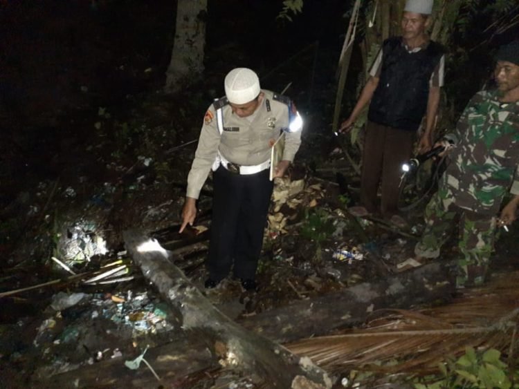 Bocah Tewas Tertimpa Pohon Sempat Nangis Saat Ditemukan