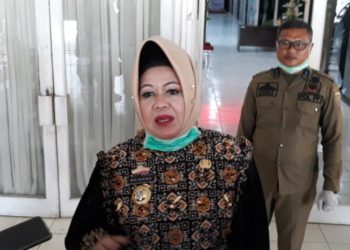 Kepala Dinas Kesehatan Provinsi Lampung sekaligus Ketua Gugus Tugas Percepatan Penanganan Covid 19 Lampung, Reihana. Lampost/Triyadi Isworo