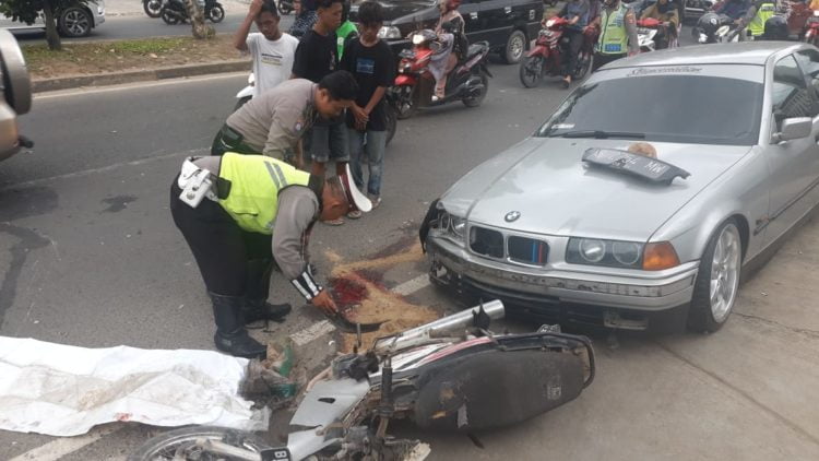 Pria Sebatang Kara Tewas Tertabrak