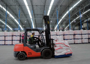 Pabrik gula. (ANTARA/IRFAN ANSHORI)