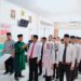 PELANTIKAN PPK. Sebanyak 33 sekretariat panitia pemilihan kecamatan (PPK) dalam Pemilihan Kepala Daerah (Pilkada) Pesawaran tahun 2020 dilantik di aula kantor KPU Pesawaran, Minggu (8/3).
LAMPUNG POST/PUTRA PANCASILA SAKTI