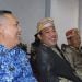 BERDAMPINGAN. Bupati Tubaba Umar Ahmad berdampingan dengan Wakil Bupati Fauzi Hasan dan Sekkab Herwan Sahri dalam salah satu pertemuan, di kantor Pemkab setempat, beberapa hari lalu. LAMPUNG POST/MERWAN