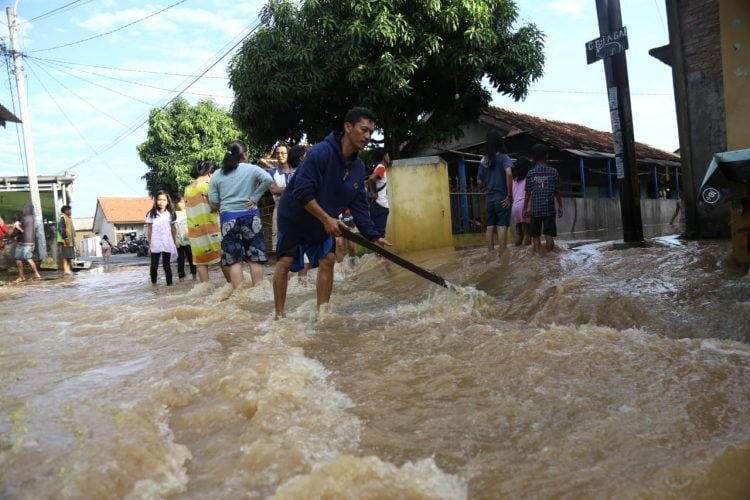 Banjir di kawasan Kedamaian, Bandar Lampung Jumat (12/6/2020). Lampung Post/ Zainudin