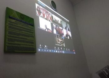 Sebanyak 17 terdakwa kasus Diksar Maut UKM Cakrawala Fisip Unila,saat mengikuti sidang putusan di Pengadilan Negeri (PN) Gedongtataan. Rabu (10/6/2020). PutraP Sakti/Lampung Post