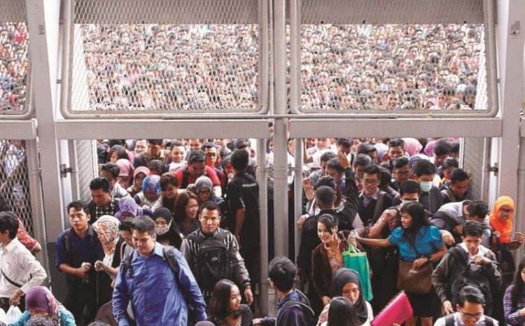 UU Cipta Kerja demi Lapangan Kerja Sebanyaknya