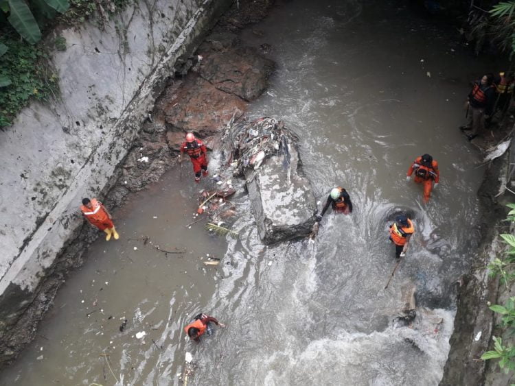 Kala Lima Nyawa Bocah Melayang Terseret Arus