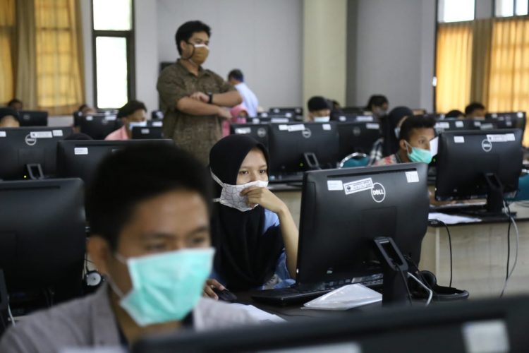 Pelaksanaan UTBK Masih Ditemukan Peserta Terlambat