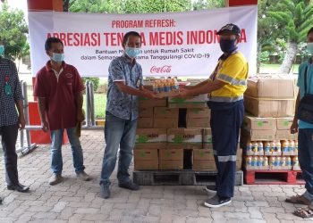 Coca-Cola Tebar Ribuan Botol Minuman