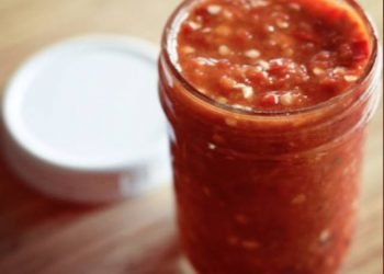 Sambal olahan, bisnis menjanjikan. (LAMPUNG POST/ATIKA)