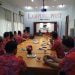 FGD METRO XIN WEN. Suasana Paguyuban Sosial Marga Tionghoa Indonesia (PSMTI) Lampung bersama Lampung Post menggelar Focus Group Discussion (FGD) Metro Xin Wen Lampung di kantor Harian Lampung Post, Kamis (2/7). Hadir dalam FGD tersebut Pemimpin Redaksi Lampung Post Iskandar Zulkarnain dan Ketua PSMTI Lampung Steven Chandra. Rencananya pembentukan program Metro Xin Wen Lampung yang akan ditayangkan di kanal Metro TV Lampung.
LAMPUNG POST/SETIAJI BINTANG PAMUNGKAS