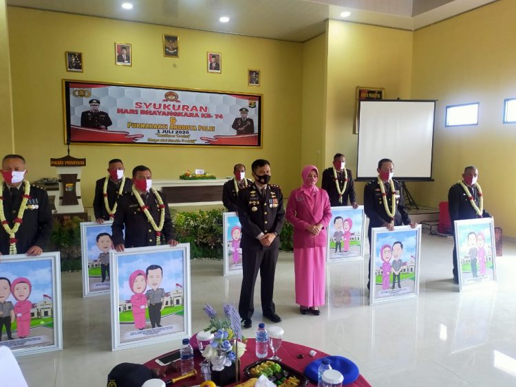 Perayaan HUT Bhayangkara ke 74 di halaman Mapolres Pesawaran