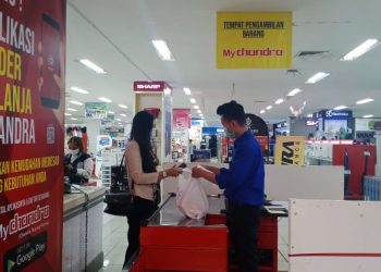 Belanja di Chandra lewat Sentuhan Ponsel