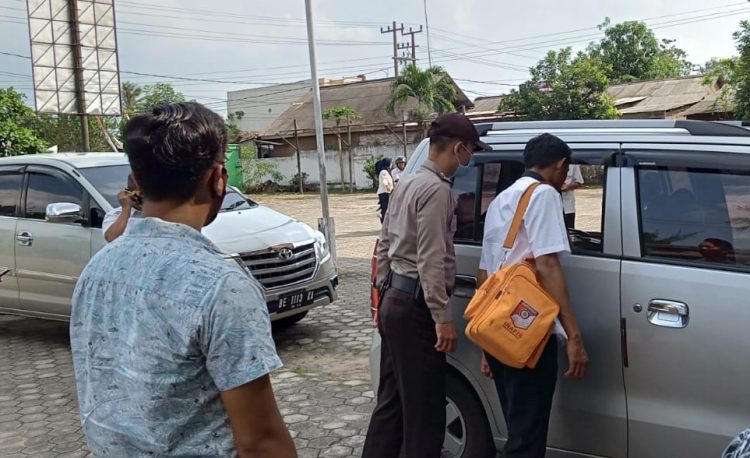 Pencuri Gondol Laptop Pejabat PU Tubaba