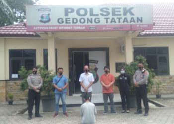 Penjambret Kalung Emas Babak Belur