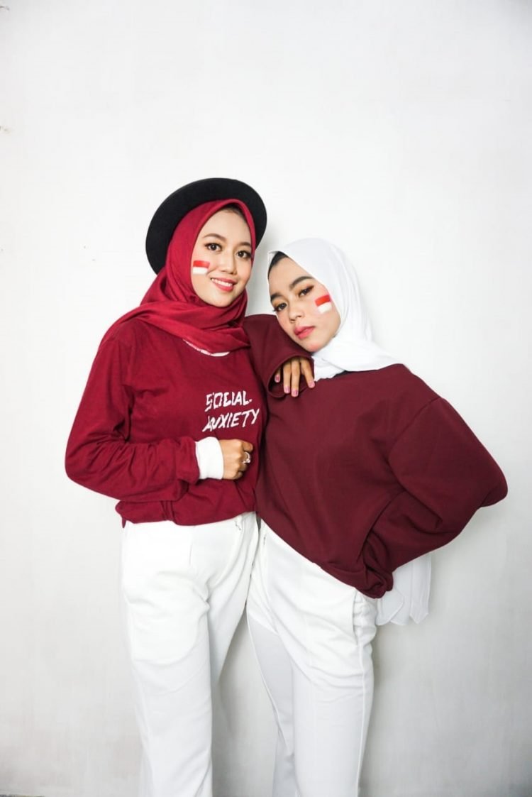 Busana Merah-Putih sambut HUT RI. (DOK)