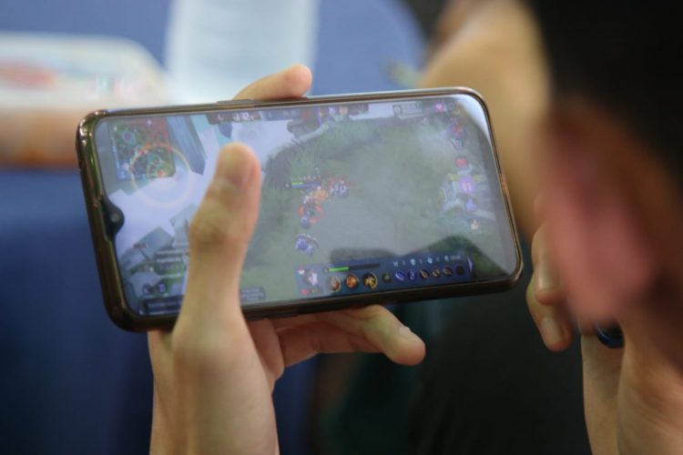 Kompetisi gim olnine mobile legend yang diselenggarakan dalam rangkaian HUT ke-46 Lampung Post. LAMPUNG POST/SUKISNO