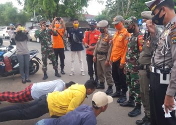 Satgas Usir Pengunjung dan PKL di BKB