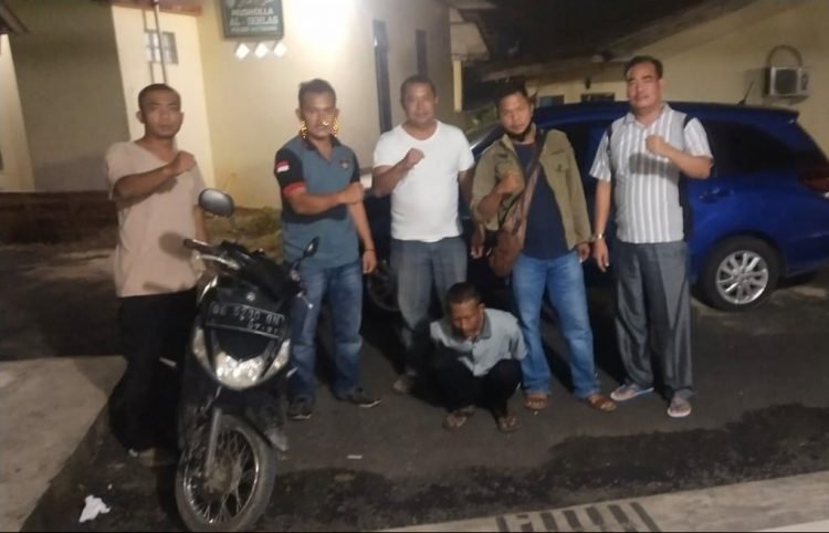 Perampok ATM Mini Pura-Pura Tarik Uang