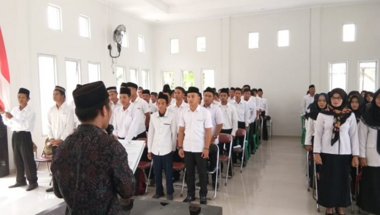 Pelantikan KPPS. (Foto:Dok/Lampungpost.id)