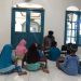 Pembelajaran di masa pandemi tetap berjalan dengan kapasitas terbatas. Termasuk saat Ramadan. (LAMPUNG POST/UMAR ROBANI)