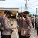 Sejumlah perwira dan personil di Polres Tulangbawang Barat (Tubaba) mendapatkan penghargaan dari Kapolres AKBP Hadi Saepul Rahman, Senin (30/11).
