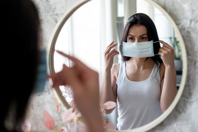 Bermasker itu sehat dan tetap terlihat cantik di manapun berada. (DOK)