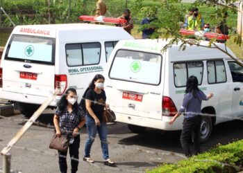 PENYERAHAN JENAZAH KECELAKAAN SRIWIJAYA AIR ASAL KETAPANG