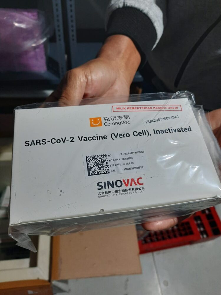 Vaksin Sinovac yang tiba di Lampung.